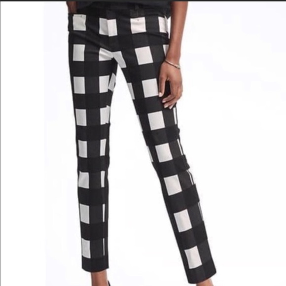 Banana Republic Pants - Gingham Cropped Pant - Size 8